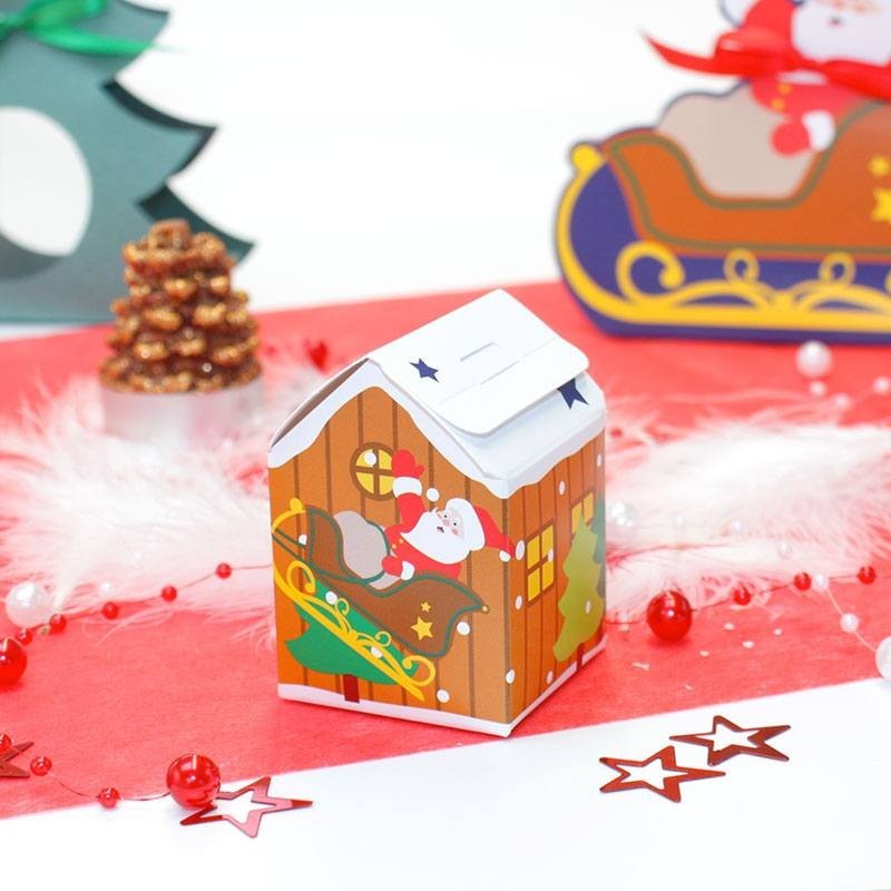 30PCS Boîtes de Bonbon Noël en Papier Blanc Merry Christmas Bonbonnière Chocolat en Carton Ballotin Dragée avec Rubans Ficelles Etiquettes et Autocollants 6 x 6 x 10cm pour Cadeaux de Noël 