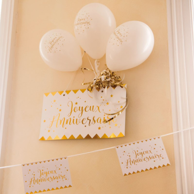 Carte D’anniversaire Hanson White - Thème Nana, Lapins Et Trophée - 7,25 X 4,75 Pouces