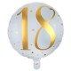 Ballon Alu Anniversaire 18 ans blanc et or pour une salle de fête d’anniversaire festive et élégante.