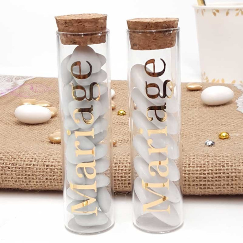 Tube à dragées en verre façon éprouvette pour mariage chic Tube à dragées en verre façon éprouvette pour mariage chic