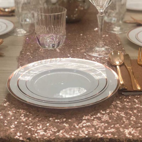 Un anniversaire ou un mariage sur le thème rose Gold, choisissez ces assiettes pas cher rose gold
