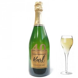Servez le champagne pour votre 40 eme anniversaire dans une bouteille à votre nom