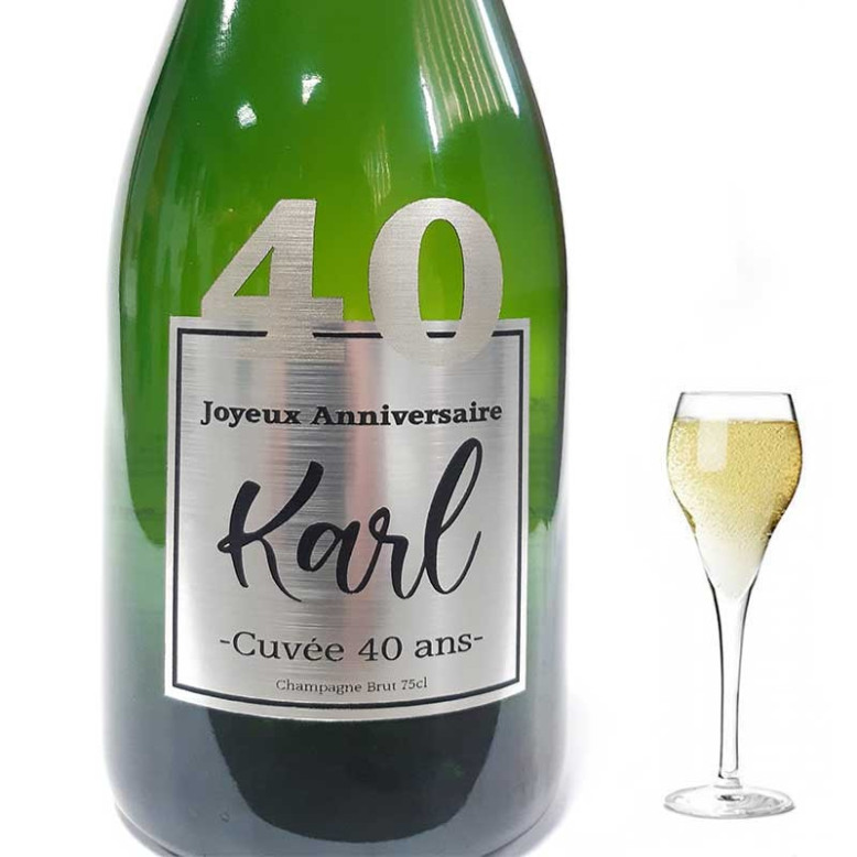 Originale cette bouteille avec une étiquette personnalisée pour vos 40 ans Originale cette bouteille avec une étiquette personnalisée pour vos 40 ans