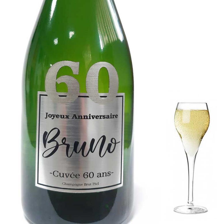 Originale cette bouteille avec une étiquette personnalisée pour vos 60 ans Originale cette bouteille avec une étiquette personnalisée pour vos 60 ans