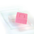 Pain de 100g de savon couleur rose