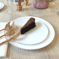 16 assiettes liseré Rose Gold grandes + petites 16 assiettes liseré Rose Gold grandes + petites