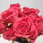 Bouquet de 6 roses rouges artificielles avec feuilles