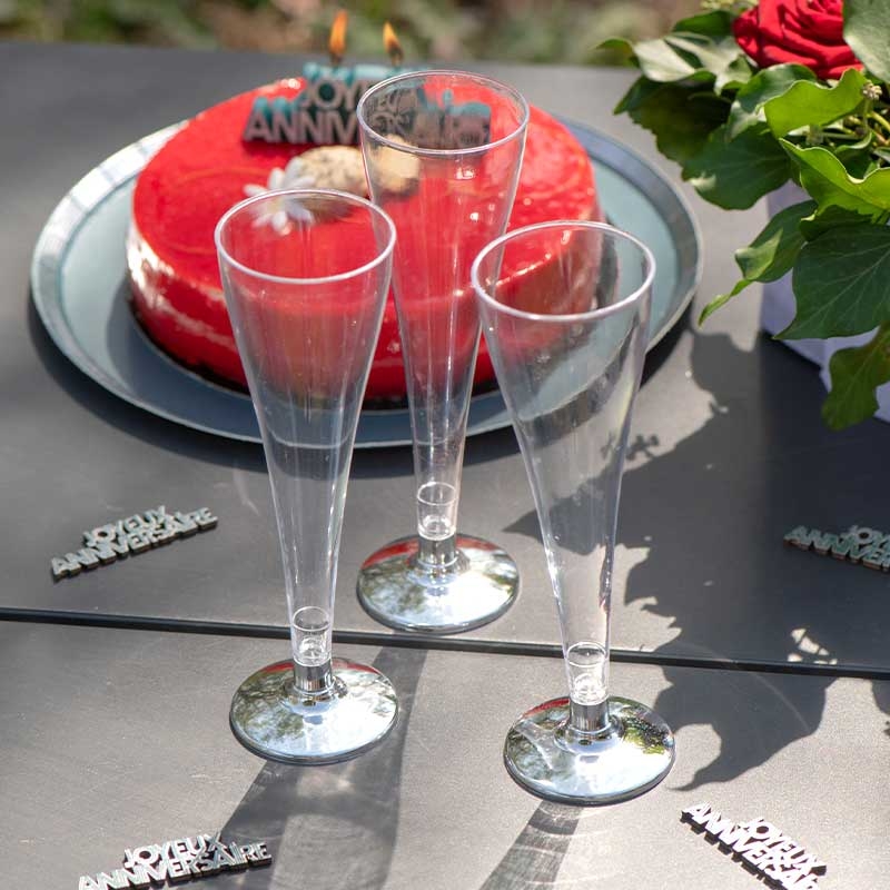 Flûte à champagne plastique : vaisselle jetable pour trinquer - Je table