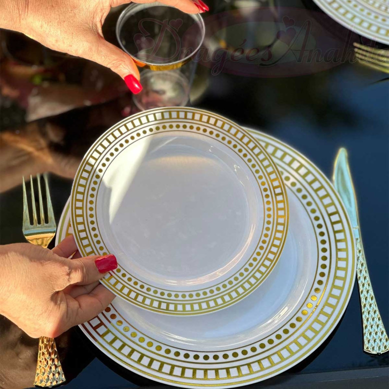 16 assiettes décor Or Louxor 8 grandes + 8 petites 16 assiettes décor Or Louxor 8 grandes + 8 petites