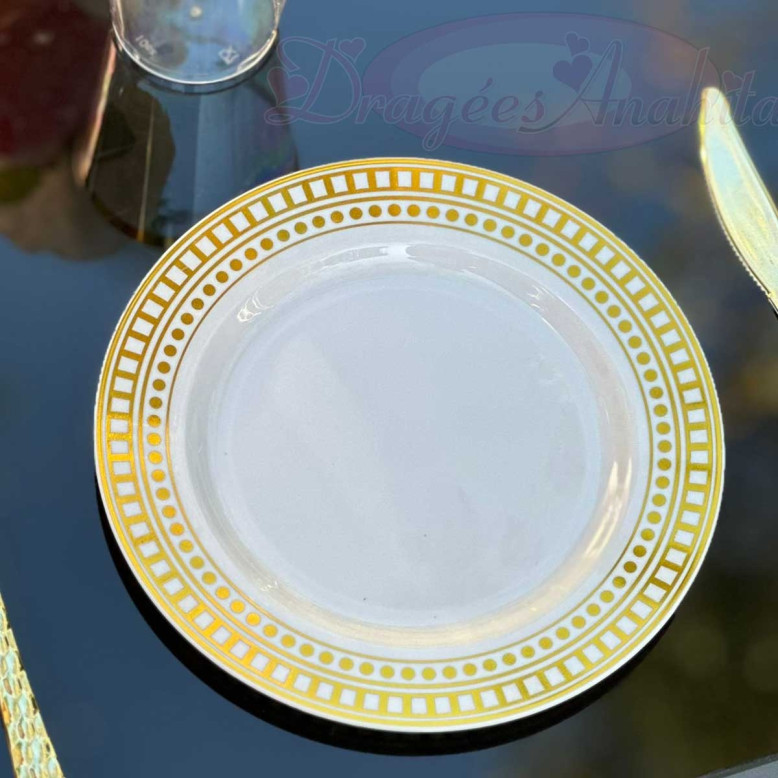 16 assiettes décor Or Louxor 8 grandes + 8 petites 16 assiettes décor Or Louxor 8 grandes + 8 petites