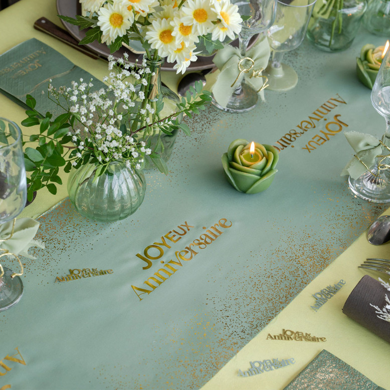 Chemin de table Joyeux Anniversaire Vert et Or - Dragées Anahita Chemin de table Joyeux Anniversaire Vert et Or - Dragées Anahita