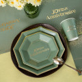 6 petites Assiettes Joyeux Anniversaire Vert et Or 18 cm