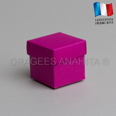 Cube uni à dragées fuchsia Cube uni à dragées fuchsia