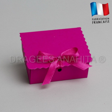 Ecrin à dragées fuchsia Ecrin à dragées fuchsia